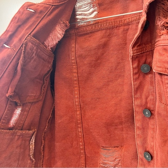 Refuge Button Up Denim Jacket Women's Long Sleeve Size XS Red Orange Brown Crop - Picture 4 of 7